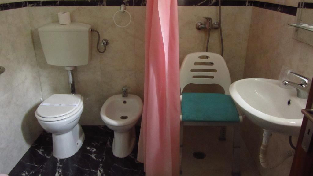Residencial Martinho Hotel Lousa  Ngoại thất bức ảnh