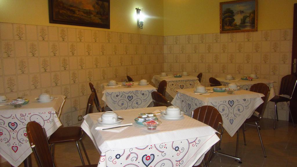 Residencial Martinho Hotel Lousa  Ngoại thất bức ảnh