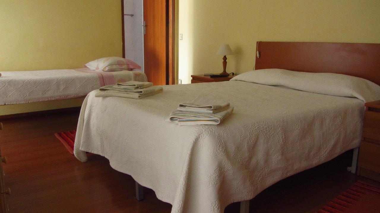 Residencial Martinho Hotel Lousa  Ngoại thất bức ảnh
